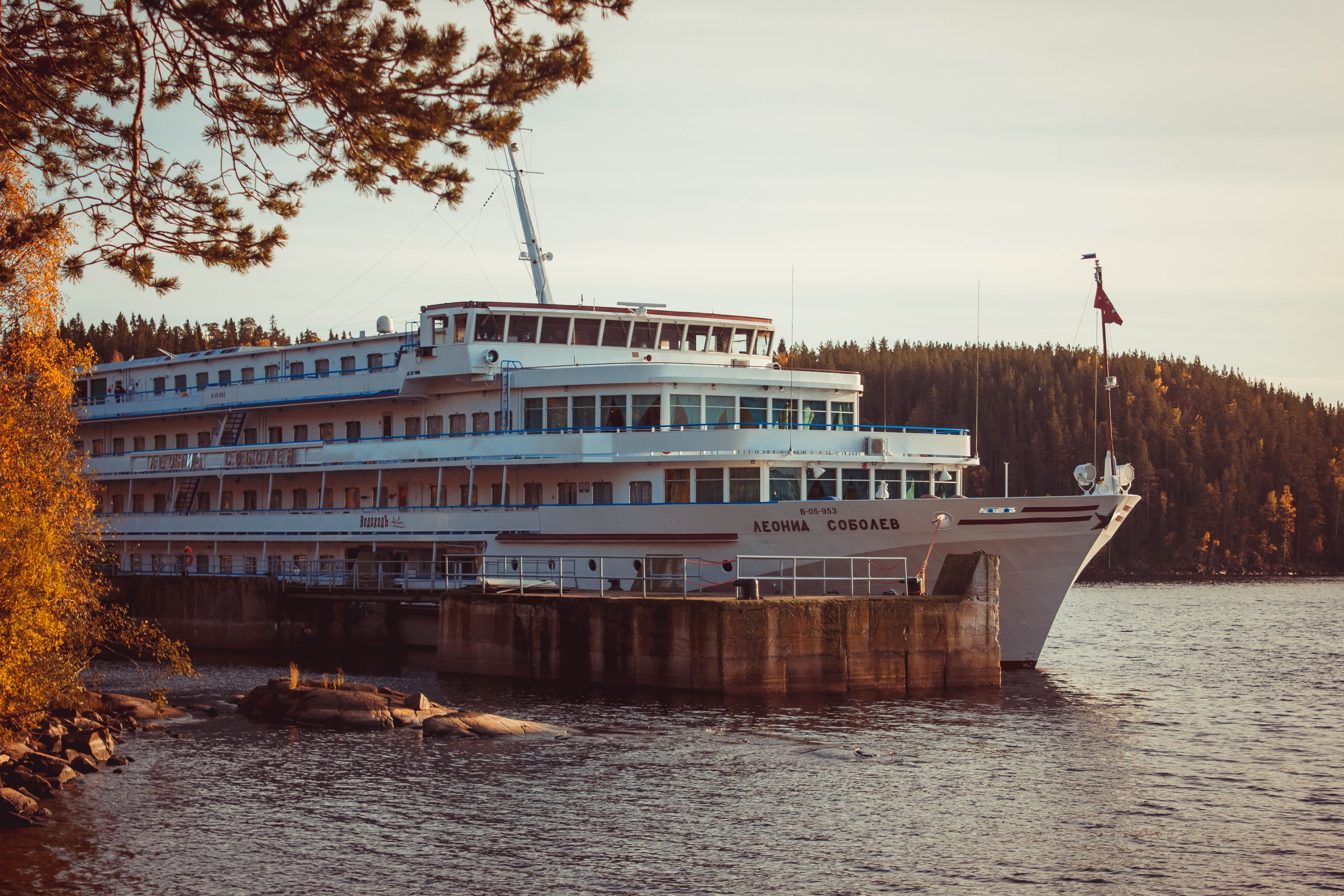 Святые обители